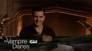 The Vampire Diaries - BTS Moments with Michael Malarkey (русские субтитры)