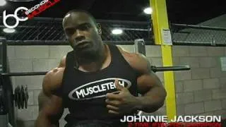 "60 Seconds on Muscle"- Building a Massive Bench with Johnnie Jackson