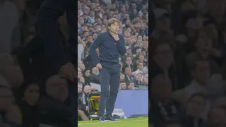 🤪 Antonio Conte's reaction to Bentancur's Leeds winner!