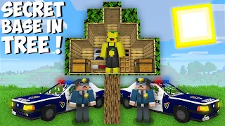 Why am I HIDING FROM THE POLICE INSIDE A TREE in Minecraft ? SECRET BASE IN TREE !