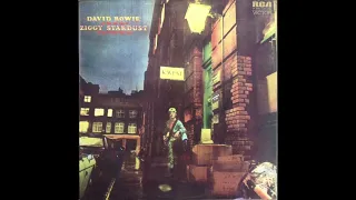 David Bowie - Suffragette City