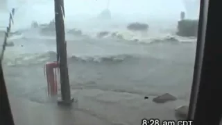 Hurricane Katrina Historic Storm Surge Video   Gulfport, Mississippi online video cutter com