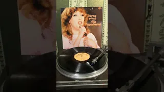 Алла Пугачёва - Старая песня / На виниле #Алла #Пугачёва #Alla #Pugacheva #пластинка #песня