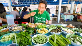 24 Toppings Buffet -  EPIC CURRY NOODLES - Amazing Street Food in Asia!