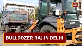 Jahangirpuri Residents Break Down As Demolition Drive Begins | Bulldozer Raj In Delhi