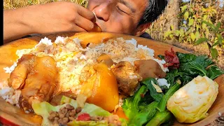 spicy and juicy pig trotters mukbang Naga style || kents vlog.