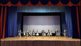 1А класс  школа №8 Танец "Первоклашки"