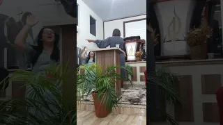 Missionária :Cíntia de Caramuru SP, UFADFL. CULTO COM as irmãs 19-5-24