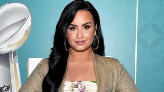 Demi Lovato Reveals Emotional Coming Out Story