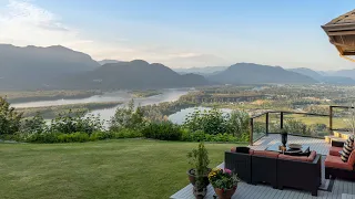 Breathtaking Views from Stunning 5-Acre Luxury Property | Canada Home Tour 2020