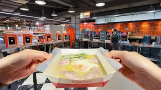 Eating at the Largest Instant Noodle Convenience Store