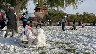 Early snowfall covers 2022 Winter Olympics host city Beijing | AFP