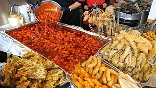 Amazing Tteokbokki master’s skills! giant iron plate spicy rice cake / Korean street food