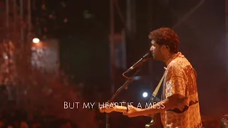 Prateek Kuhad -Cold/mess (lyrics) -Live in Mumbai (December 2019)