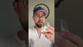 How to drink whiskey like a sir 😅 #schmackofatzo #Lustig #funnymoments #lifestyle #drink #comedy