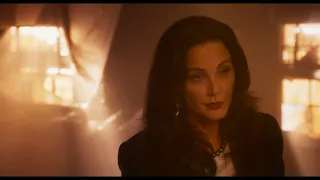 Lynda Carter in Super Troopers 2 Scene