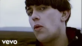 Inspiral Carpets - This Is How It Feels (Official Video)