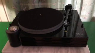 Music Hall MMF-9.3 Turntable.