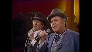 Roy Clark & Mel Tillis - Is We Goin' Somewheres