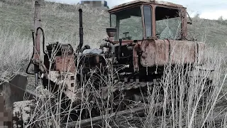 В ПОИСКАХ МЕТАЛЛА НАШЁЛ БРОШЕННЫЙ ТРАКТОР