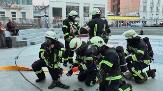 Гасіння пожеж у будівлях підвищеної поверховості та висотних будинках