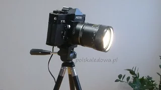 Nostalgiczna lampa LED jak aparat fotograficzny Petri TTL retro vintage loft plus statyw