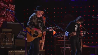 Neil Young and Promise of the Real - Comes A Time (Live at Farm Aid 2016)