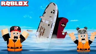 Gemi Batıyor!! Titanik Gemisine Bindik - Panda ile Roblox Titanic