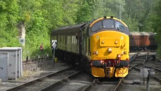 Class 37, 37 403 on the Esk Valley line & NYMR#whitby