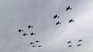 🇬🇧 16 Spitfires Flying Together, The Sound of Victory  " Goosebumps " 🇬🇧