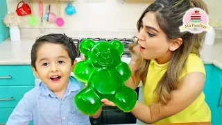 MI SOBRINITO HACE UNA GOMITA GIGANTE | OSITO GOMINOLA | MIS PASTELITOS