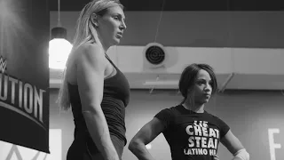 Sasha Banks trains with Charlotte to prepare for Ronda Rousey