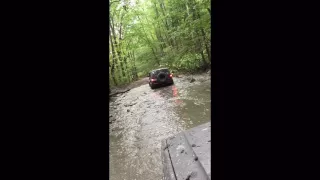 Jeep cherokees Saint Clair offroad mudding