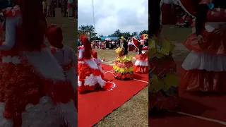 lomba fashion show dari barang bekas kampung Sialang sakti