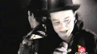 U2 - It's Christmas, Baby Please Come Home (1987)