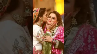 Pakistani actress daughter with Mother's 🥰🥰Pakistani actress with Mom #shorts #youtubeshorts #tiktok