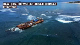 Shipwrecks - Surfing in an Aquarium - Nusa Lembongan - RAWFILES - 07/NOV/2021 - 4K