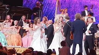 Bravo Maesrto! Wunderful concert of Andre Rieu and his orchestra in Paris March 2  #Selena Channel