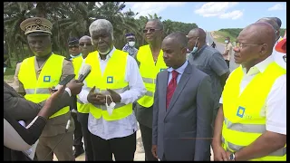 Le Ministre Gouverneur, Robert Beugré Mambé visite les chantiers du District d’Abidjan