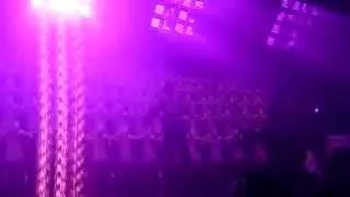 Stromae - Humain à l'eau in HMH