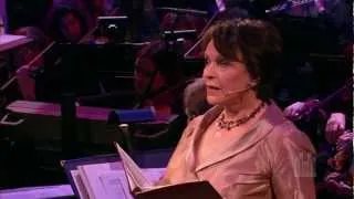 The Christmas Story: Luke 2 - Claire Bloom and The Tabernacle Choir