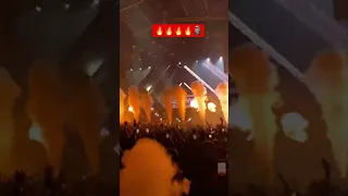 Hardwell playing “Show Me by Tiesto & DallasK and Ai Preto by L7NNON” at Laroc Club in Brazil 🔥🇧🇷