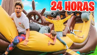 24 HORAS EN INFLABLE GIGANTE DE BARCO PIRATA !!