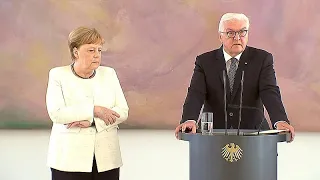 Angela Merkel trema ancora