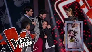 Juanse Laverde receives the Gold Single | Yatra and His Friends | The Voice Kids Colombia 2019