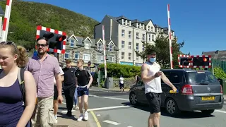 *Canceled Closure Misuses Double hangman Hangman woman hit by a Barrier* Barmouth South LC