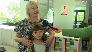 Peste 7.000 de copii ucraineni vor începe luni școala în România