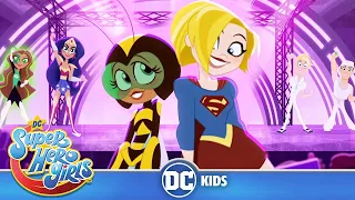 DC Super Hero Girls En Español 🇪🇸  | A celebrar 💃 | DC Kids