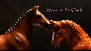 Жуткий клип на песню "Dance in the Dark" Лошади Schleich (Шляйх)