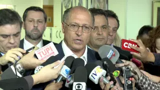 Coletiva gov. Geraldo Alckmin 10/12/15 - Sobre andamento do processo de impeachment contra Dilma